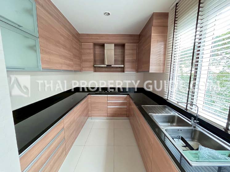 House with Shared Pool in Sukhumvit 